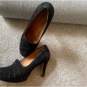 Clarks Black Suede Pumps